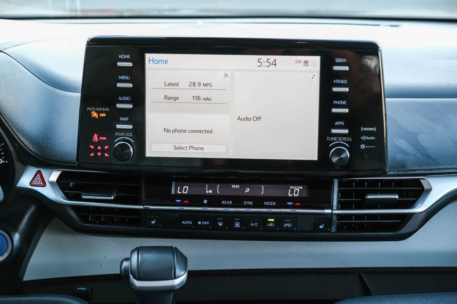 Certified 2024 Toyota Sienna XLE FWD image 11