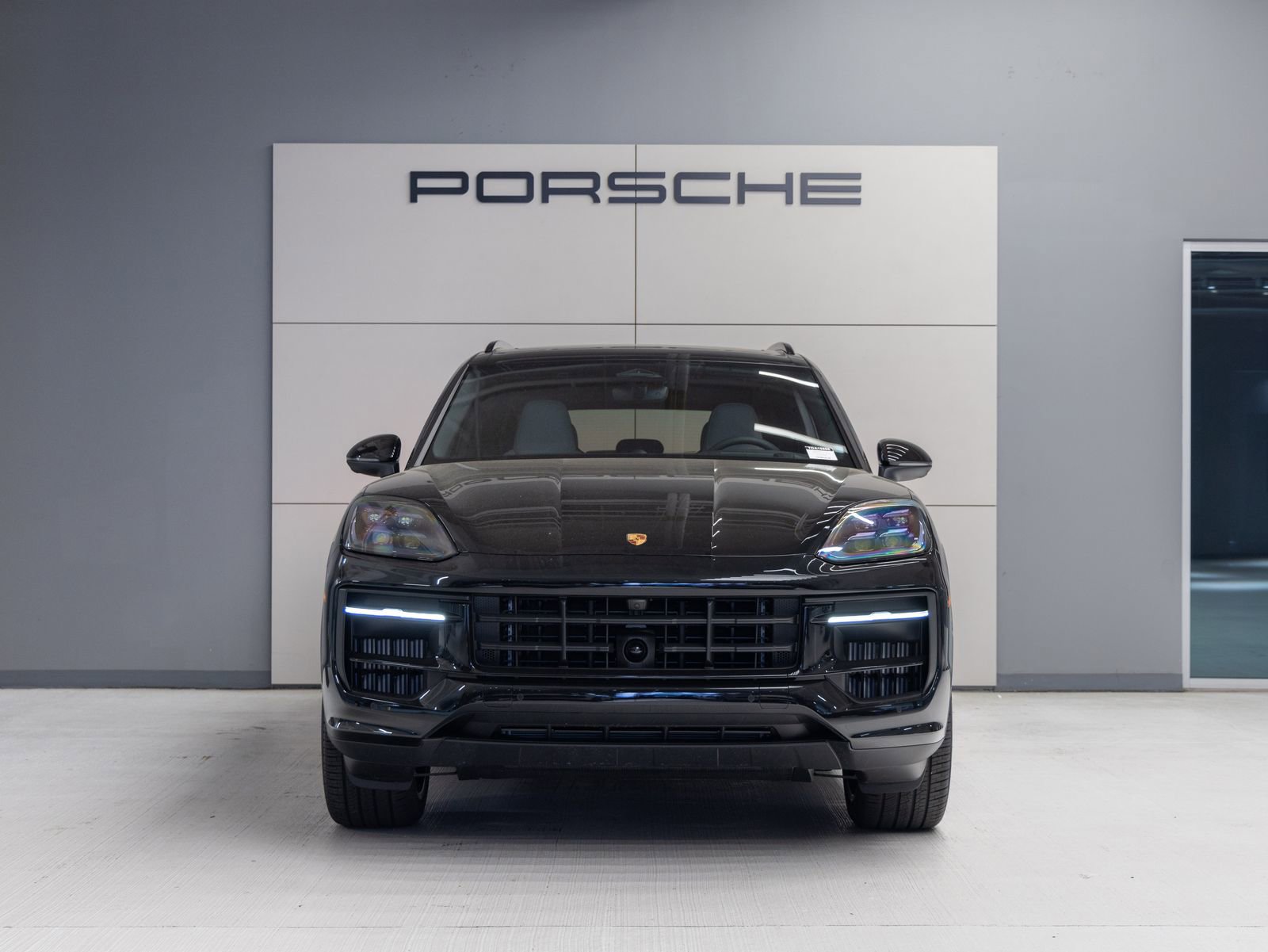 New 2026 Porsche Cayenne S image 10