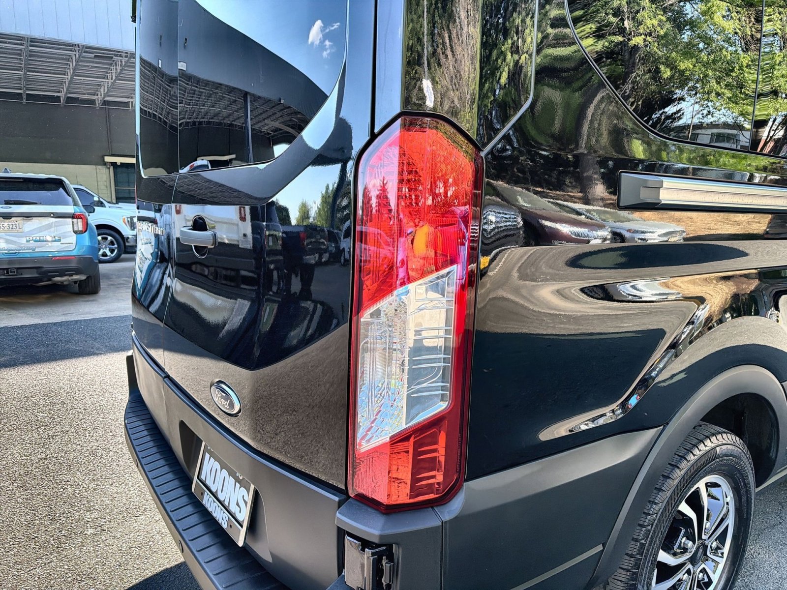 Used 2024 Ford Transit 350 XL image 27