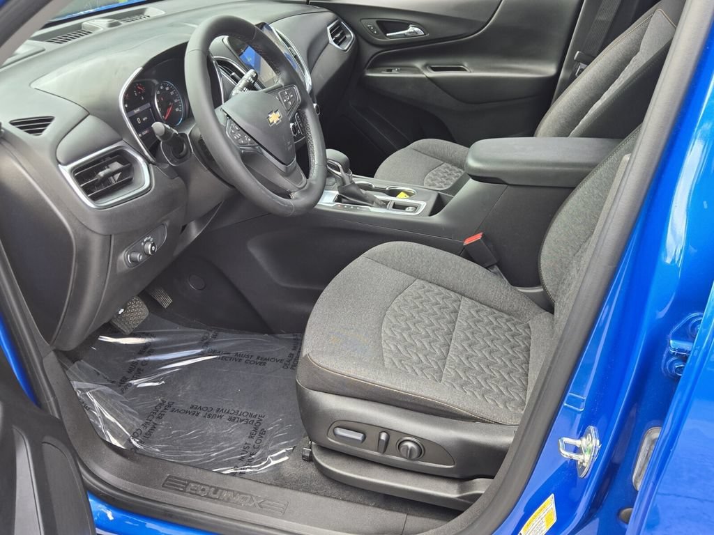 Used 2024 Chevrolet Equinox LT FWD image 10