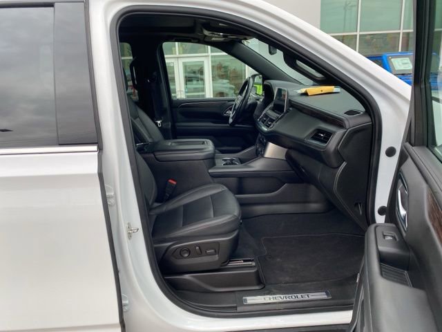 Used 2022 Chevrolet Tahoe LT w/ Luxury Package image 33