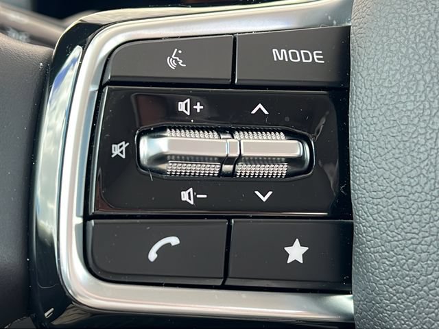 Used 2025 Kia Sorento S w/ Panoramic Sunroof Package FWD image 25