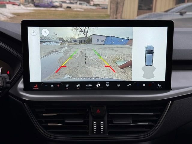 Certified 2025 Ford Escape SE image 4