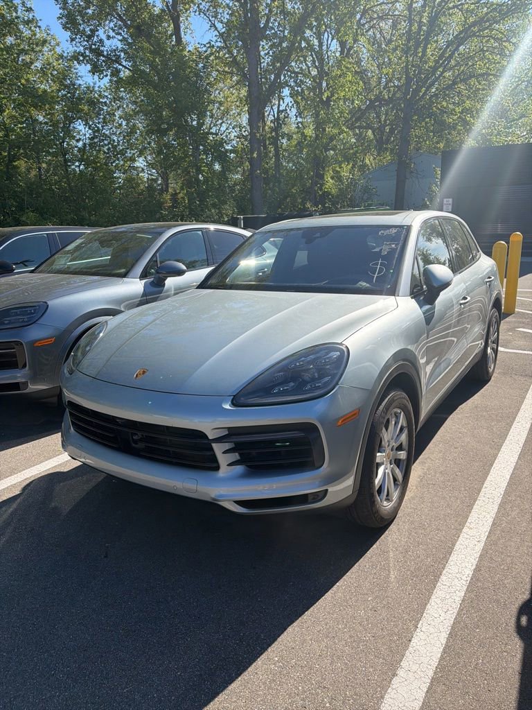 Used 2020 Porsche Cayenne AWD/4WD image 1