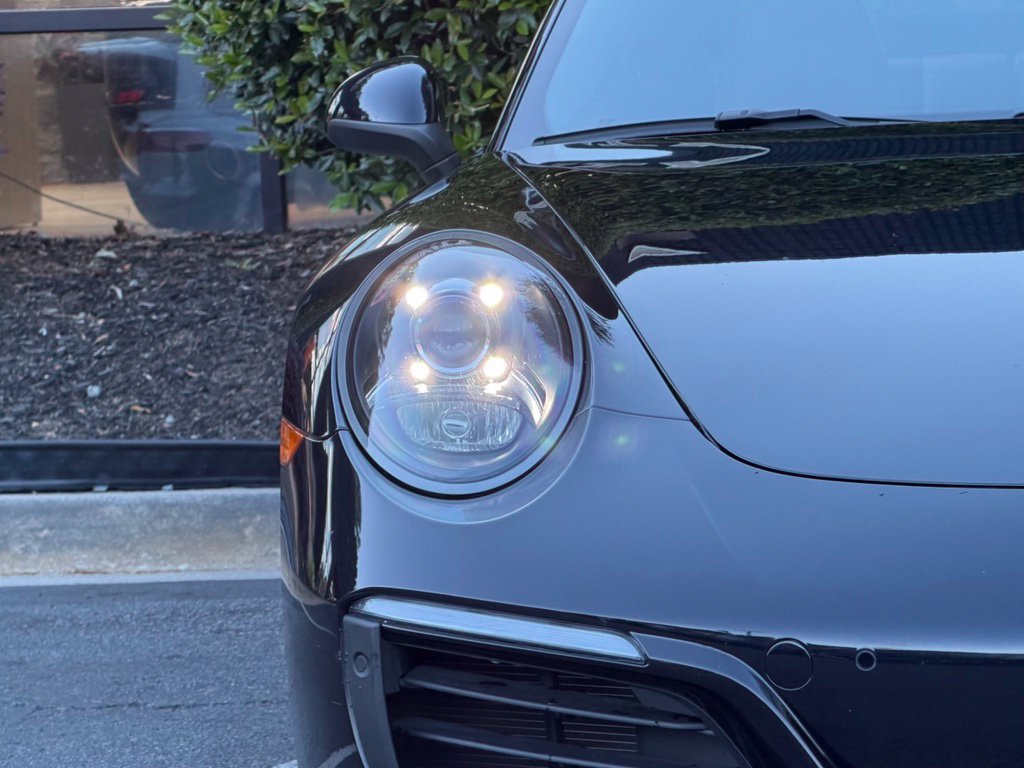 Used 2019 Porsche 911 Carrera RWD image 4