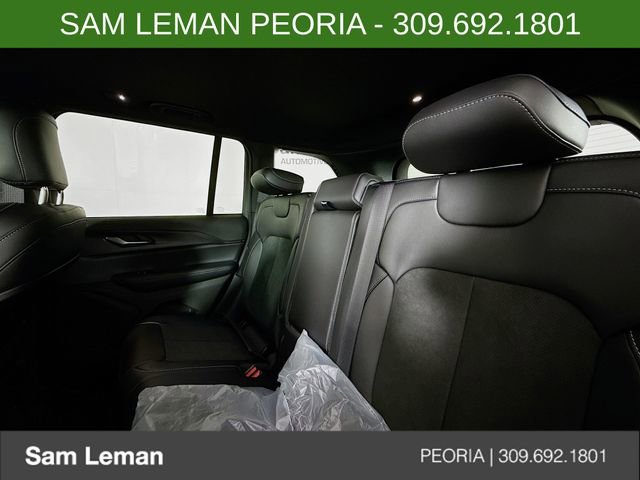 New 2025 Jeep Grand Cherokee Altitude image 24