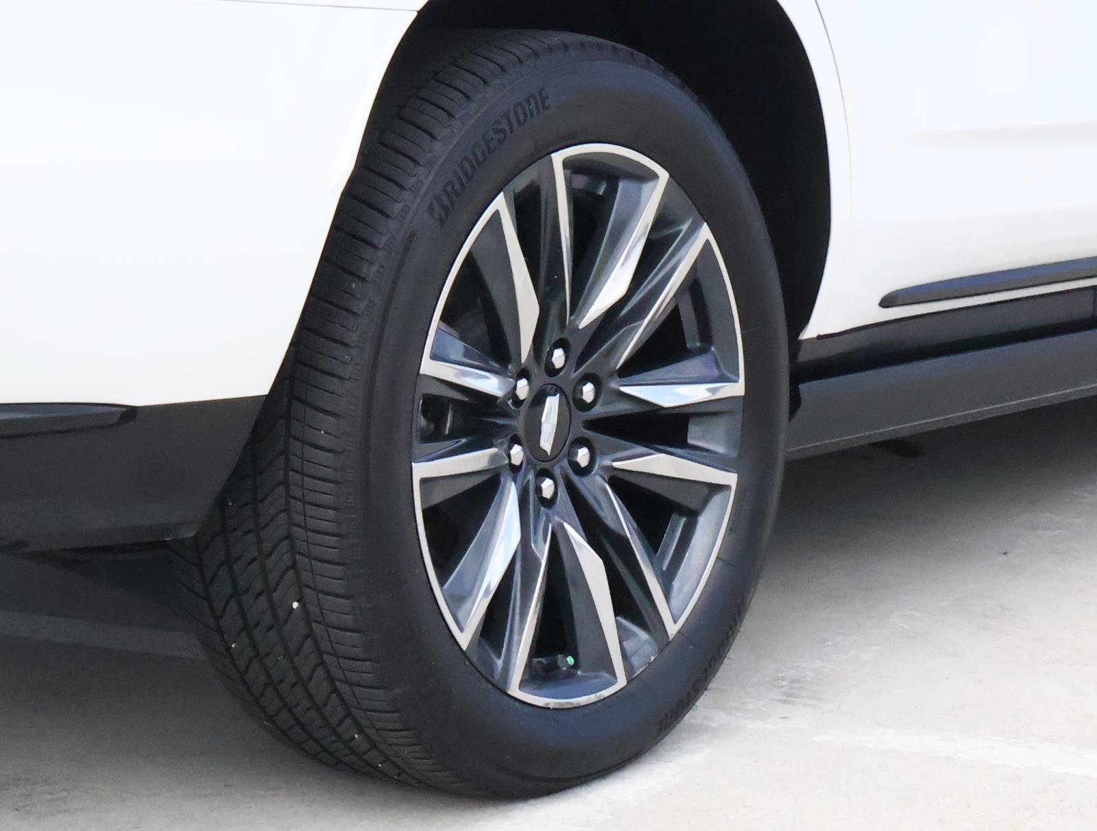 Used 2024 Cadillac Escalade Sport Platinum AWD/4WD image 12