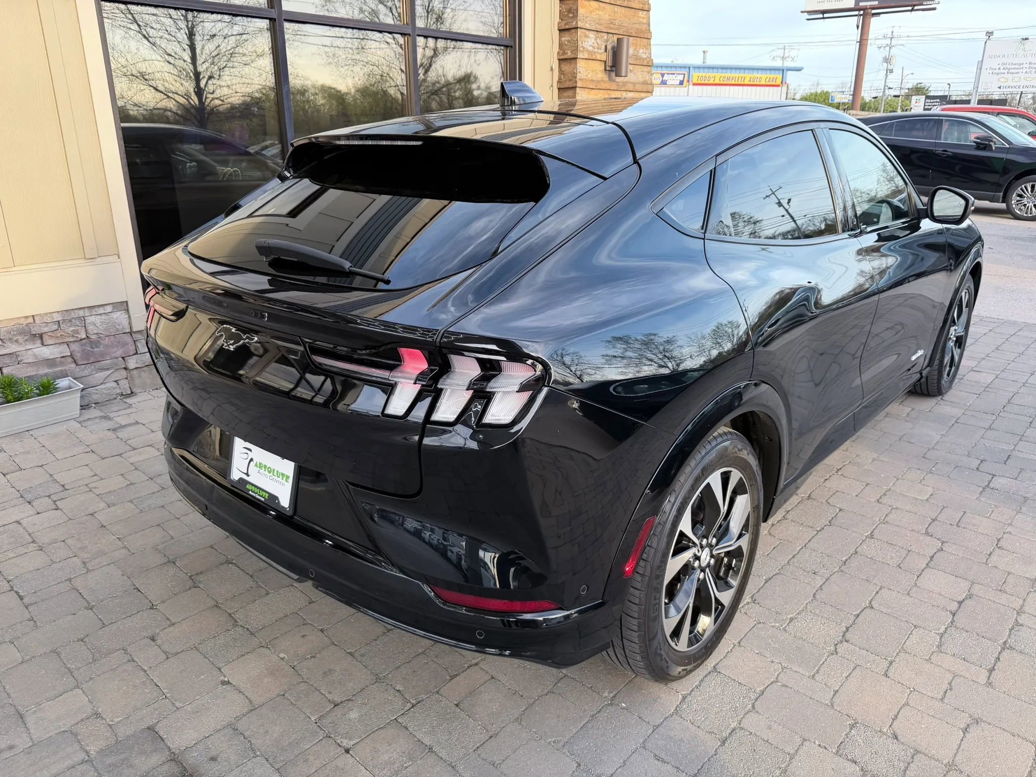 Used 2021 Ford Mustang Mach-E Premium image 60