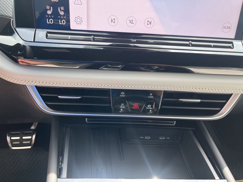 New 2025 Volkswagen Atlas Cross Sport SEL Premium R-Line image 10