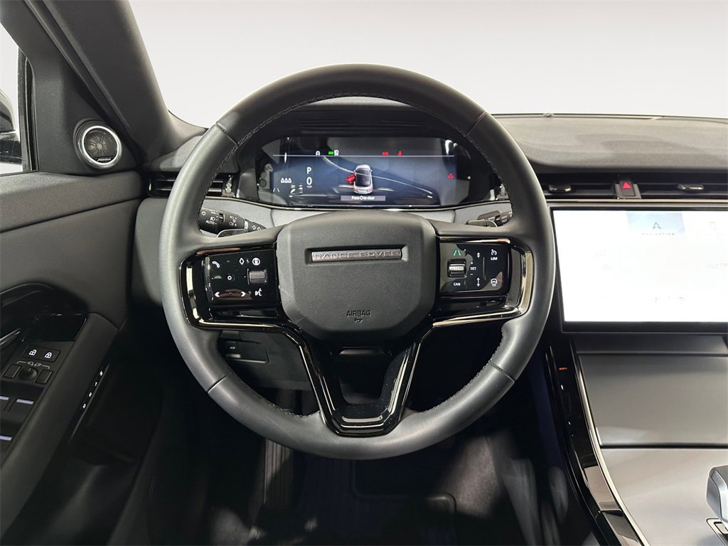 Used 2025 Land Rover Range Rover Evoque Dynamic SE image 12