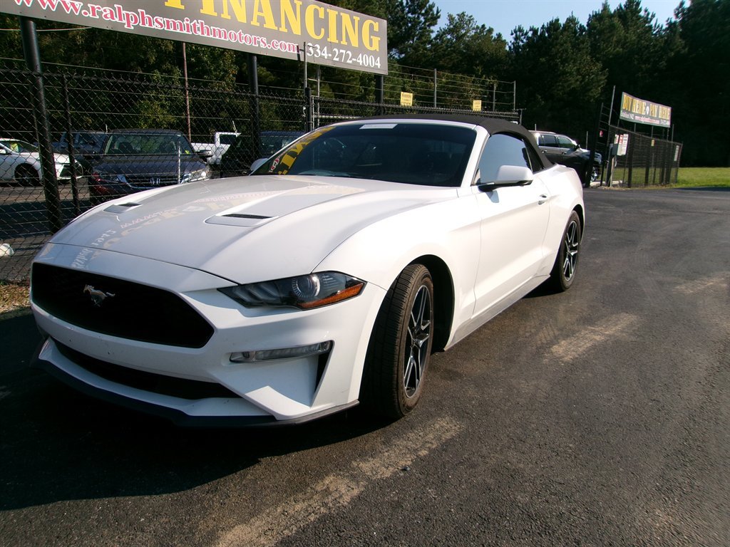 Used 2019 Ford Mustang Premium image 3