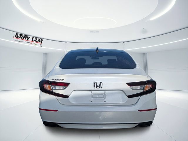 Used 2018 Honda Accord EX image 4