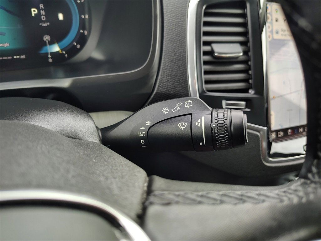 Certified 2023 Volvo XC90 B5 Core w/ Protection Package Premier image 17