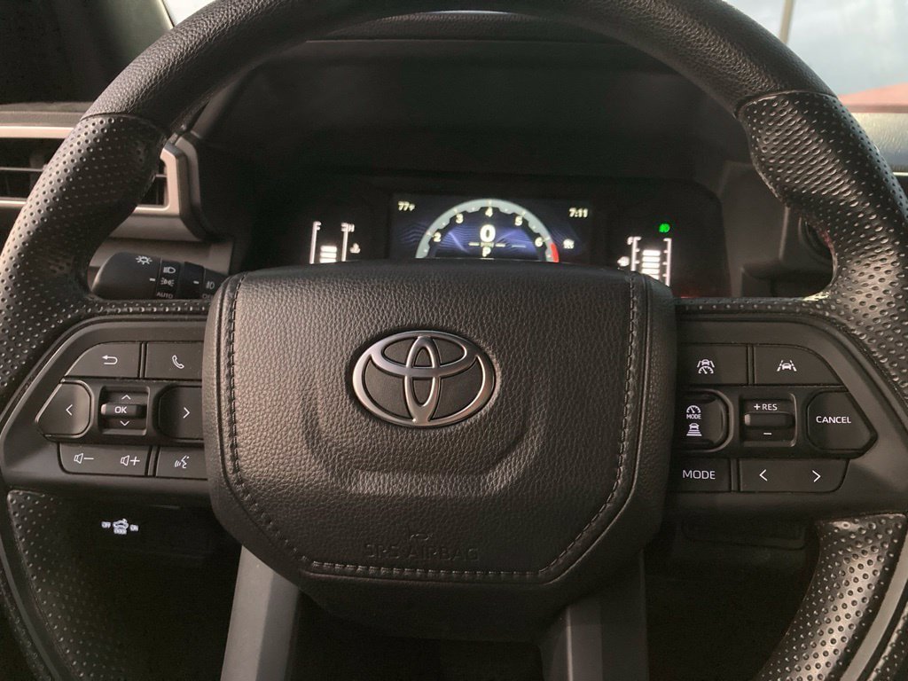Certified 2026 Toyota Tacoma SR5 AWD/4WD image 17