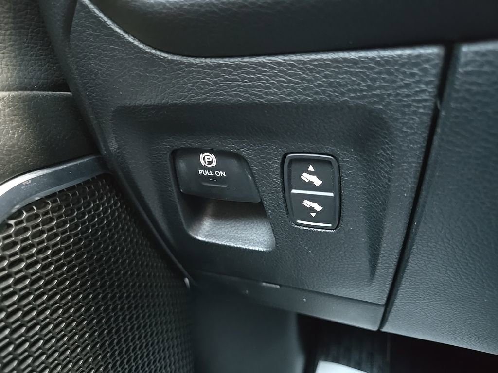 Used 2025 RAM 1500 Laramie w/ Sport Appearance Package AWD/4WD image 52