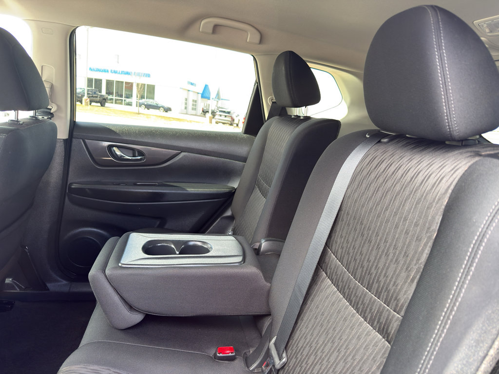 Used 2019 Nissan Rogue S w/ Special Edition Package image 33