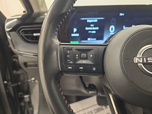 Used 2025 Nissan Kicks SR AWD/4WD image 27