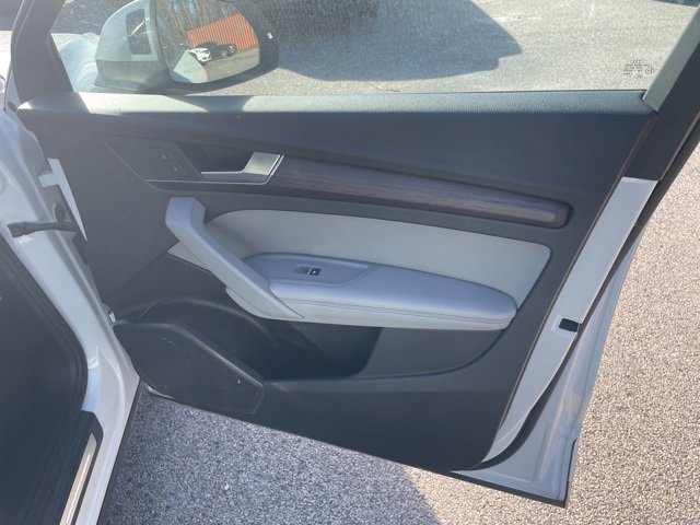 Used 2022 Audi Q5 2.0T Premium Plus w/ Premium Plus Package image 16