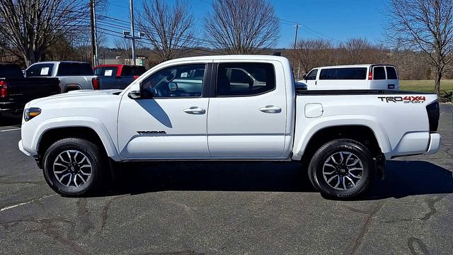 Used 2023 Toyota Tacoma TRD Sport w/ Technology Package AWD/4WD image 5