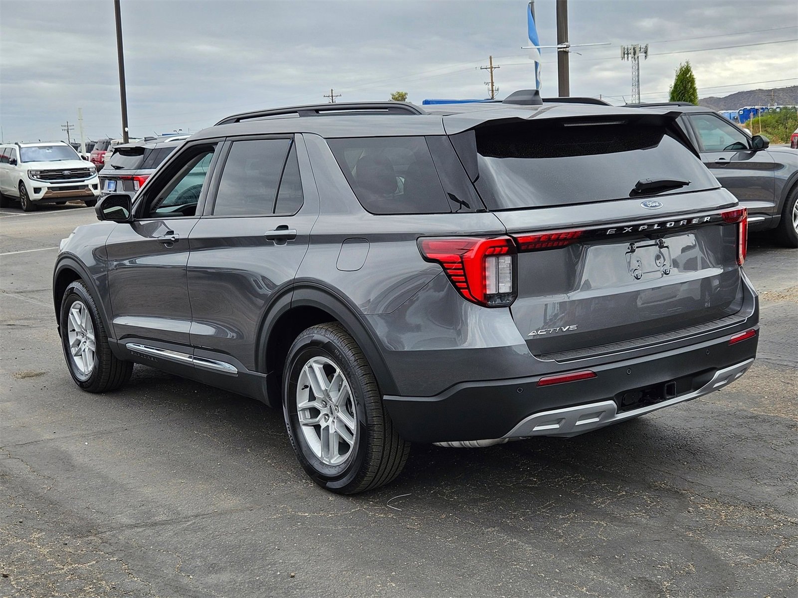 New 2025 Ford Explorer Active w/ Active Comfort Package image 8