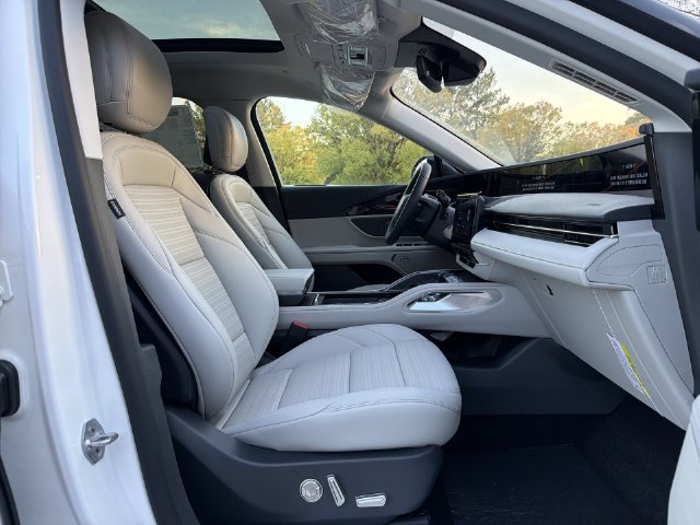 New 2026 Lincoln Nautilus Reserve AWD/4WD image 26
