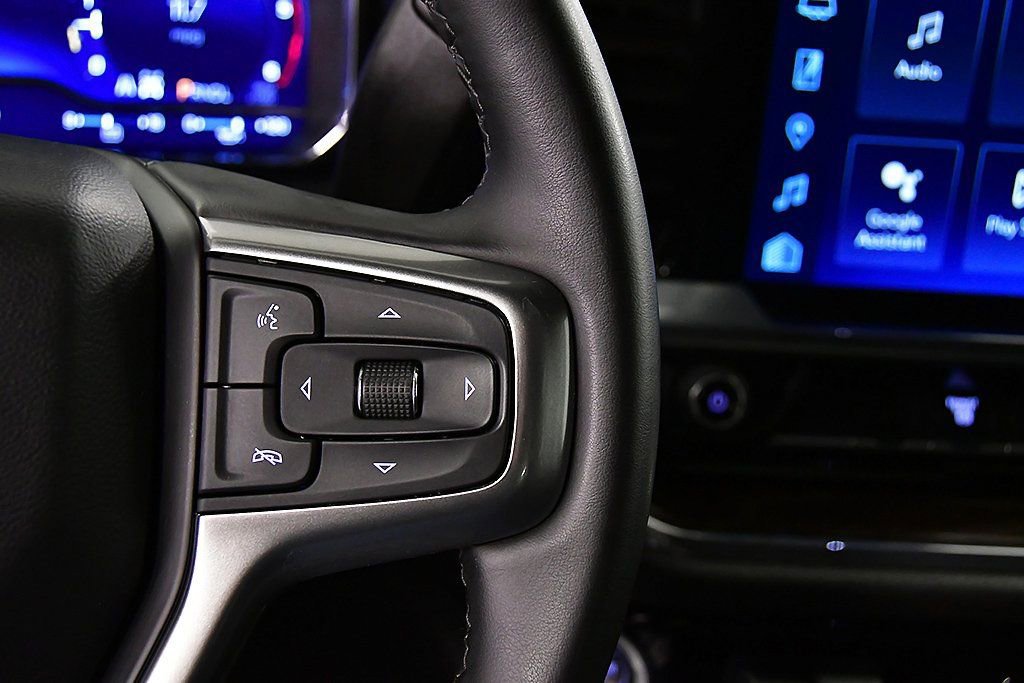 Used 2024 Chevrolet Silverado 2500 LT image 23