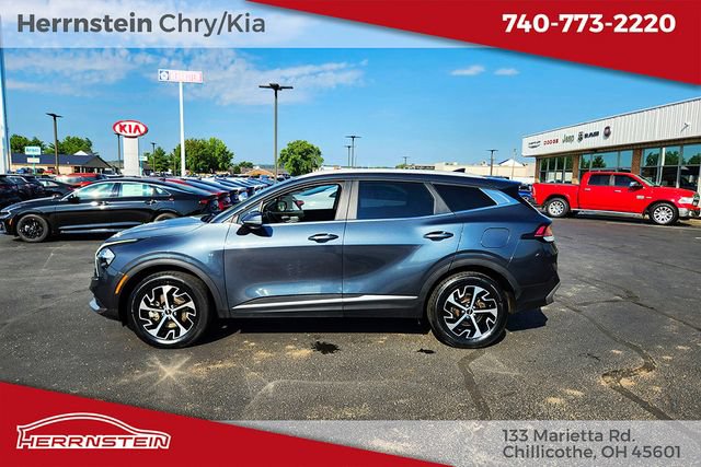 Used 2023 Kia Sportage EX AWD/4WD image 4
