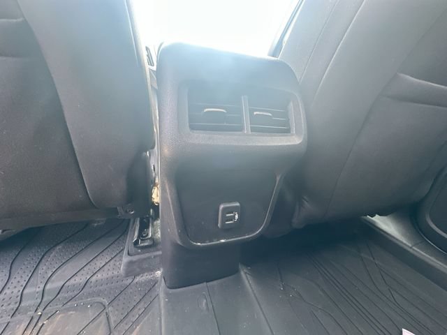 Used 2021 Chevrolet Equinox LT FWD image 24