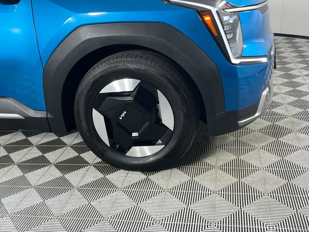 Used 2025 Kia EV9 Wind image 7