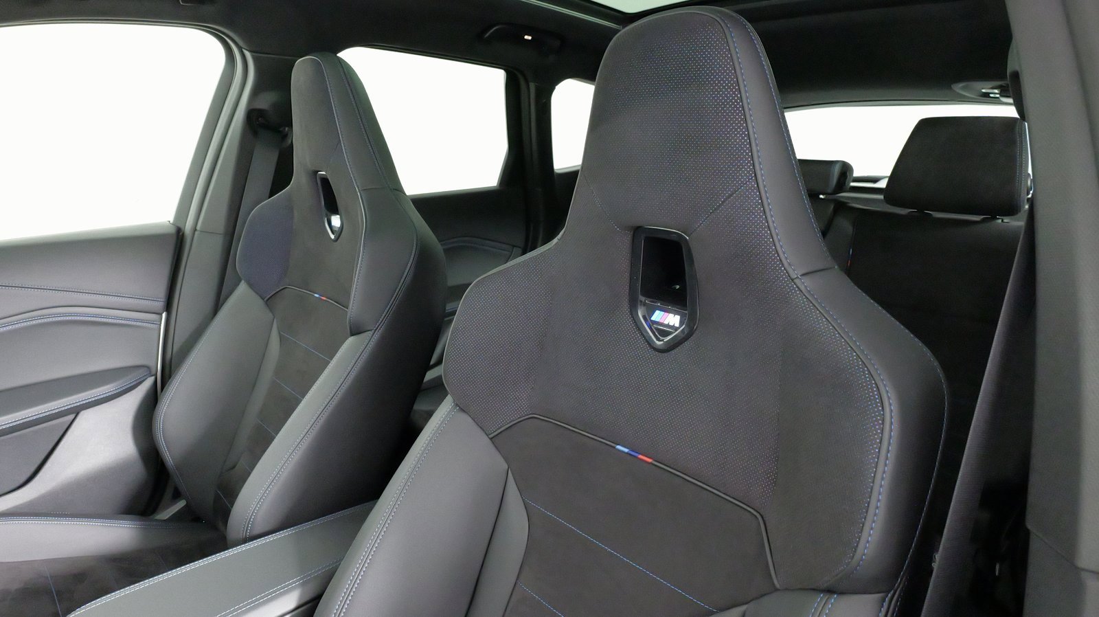 Used 2024 BMW X1 M35i w/ Premium Package image 38