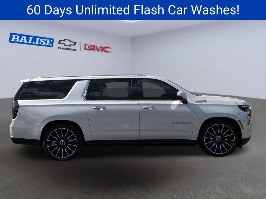 Certified 2025 Chevrolet Suburban High Country AWD/4WD image 3