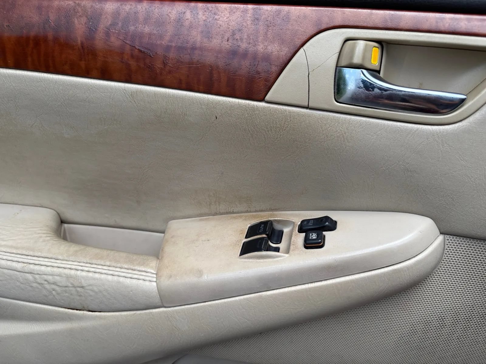 Used 2008 Toyota Solara SE FWD image 17