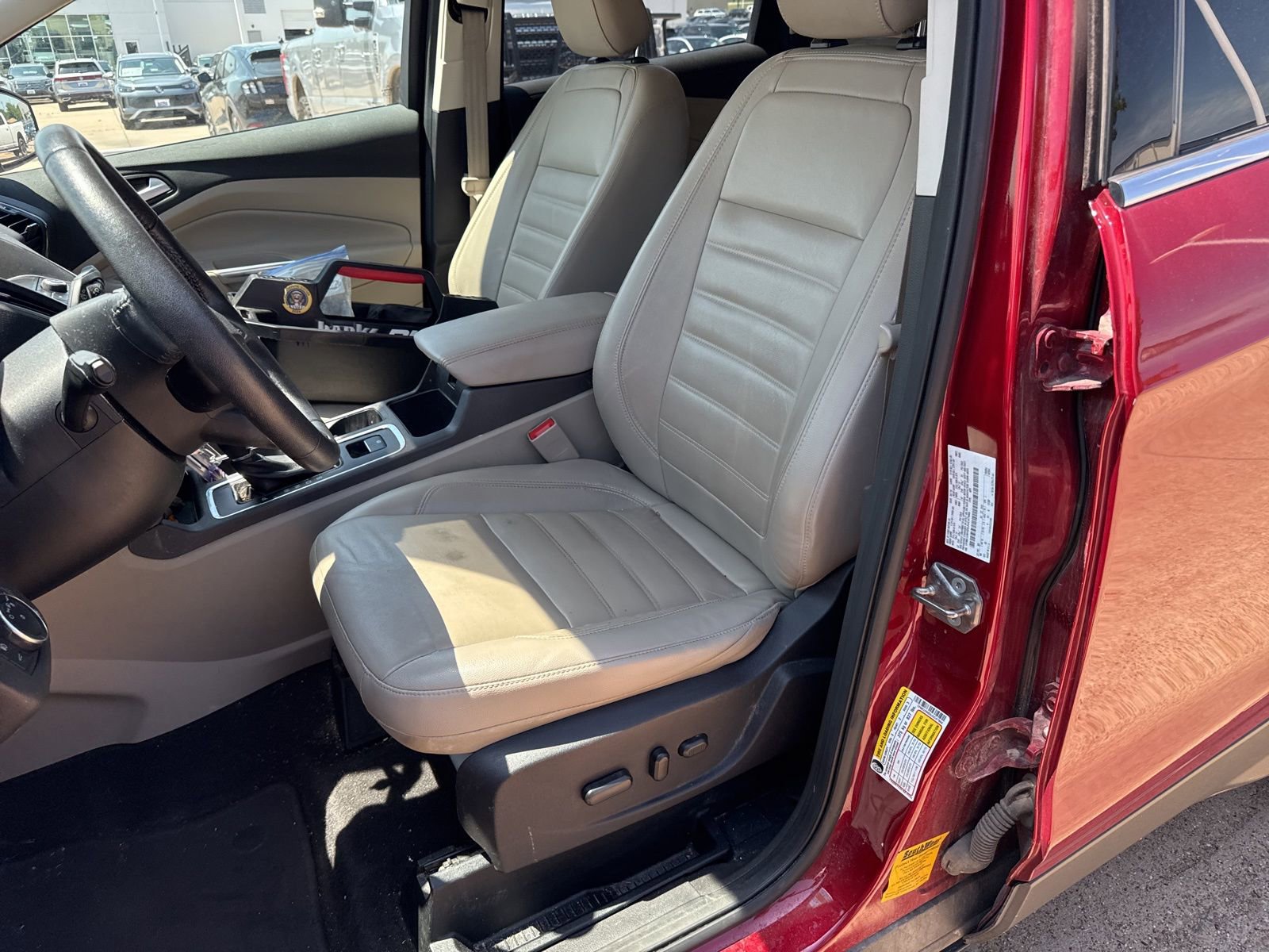 Used 2018 Ford Escape SEL w/ Ford Safe & Smart Package AWD/4WD image 11