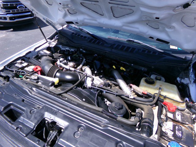 Used 2019 Ford F550 4x4 Regular Cab Super Duty image 20