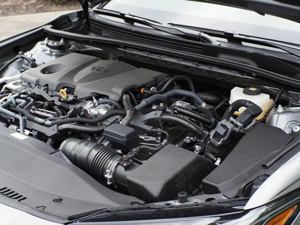 Used 2026 Toyota Camry SE w/ Multimedia Upgrade Package FWD image 22