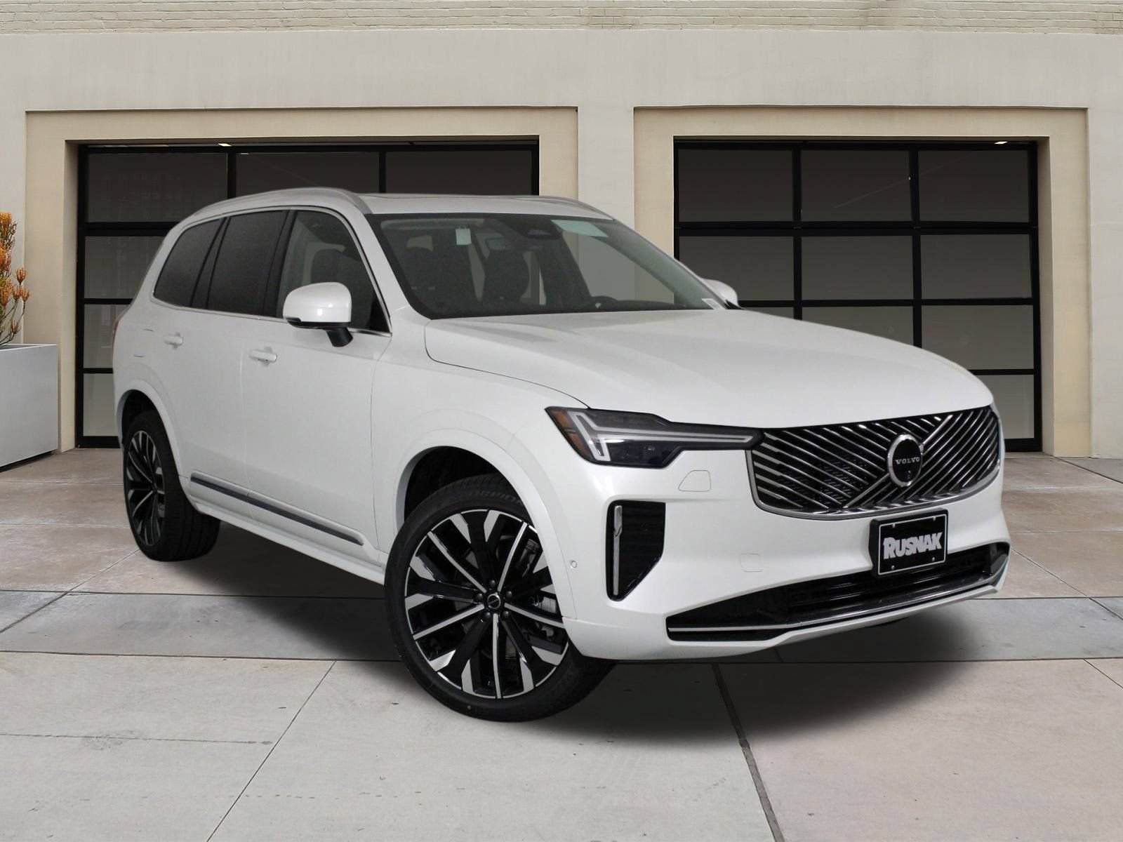 New 2025 Volvo XC90 B6 Plus w/ Protection Package Premier AWD/4WD image 19