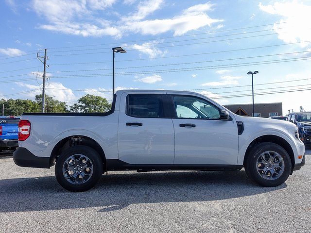 New 2025 Ford Maverick XLT w/ XLT Luxury Package image 4
