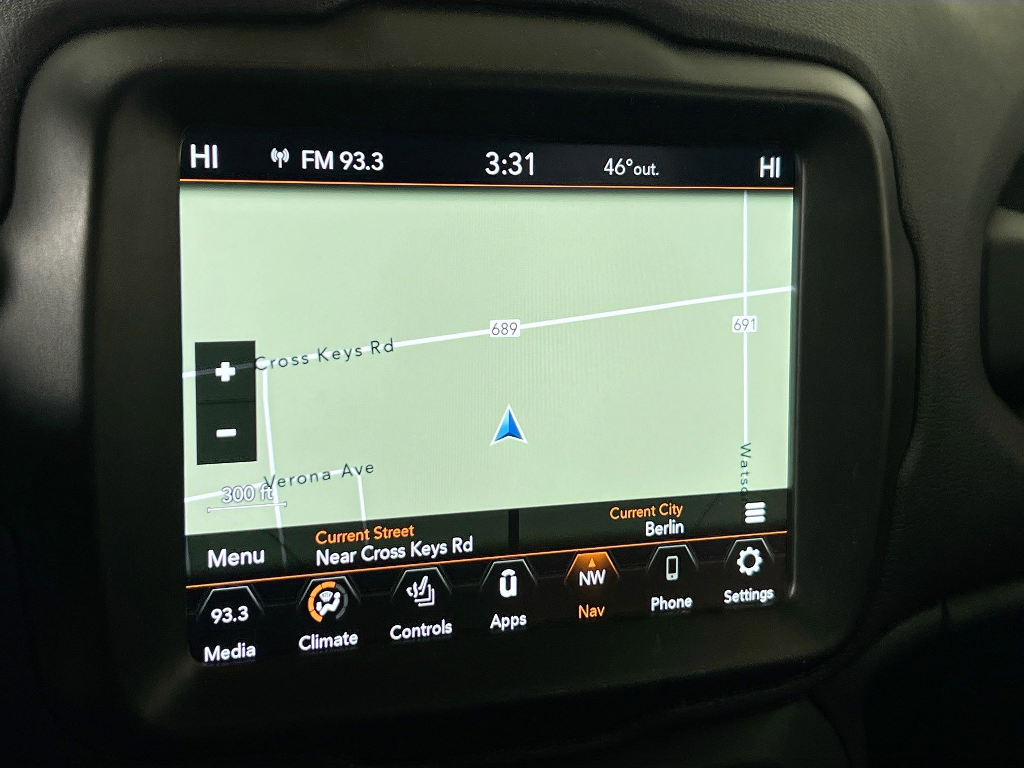 Used 2022 Jeep Renegade Latitude w/ Convenience Group AWD/4WD image 13