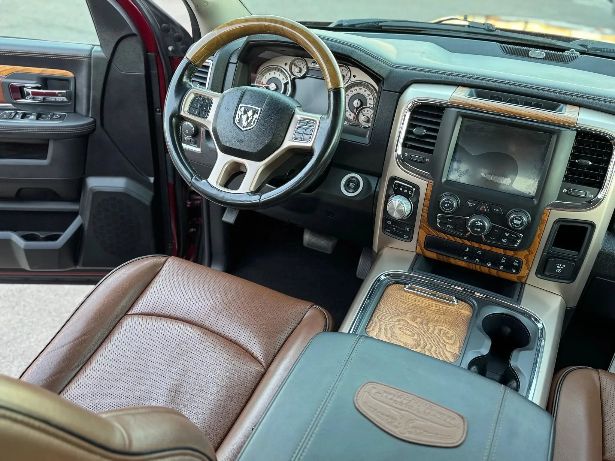 Used 2018 RAM 1500 Laramie Longhorn w/ Convenience Group AWD/4WD image 25