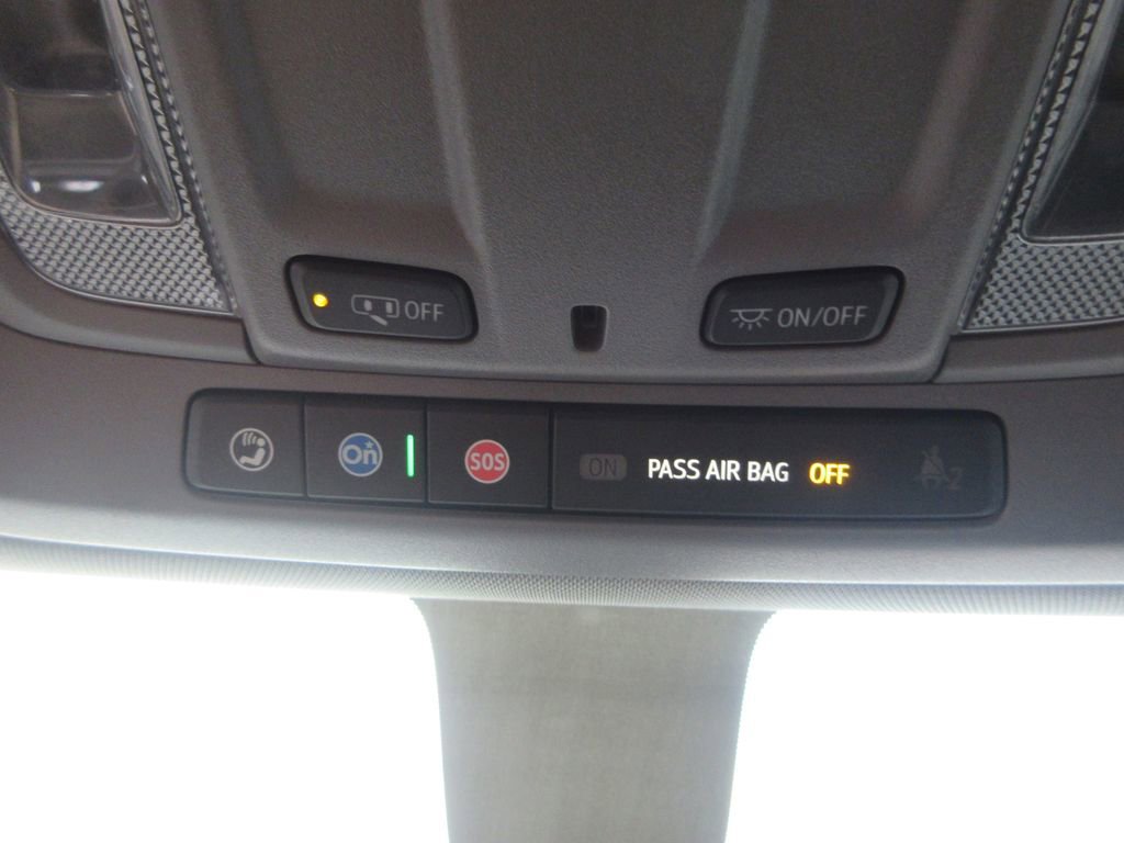 Certified 2022 Chevrolet Silverado 3500 LT image 36