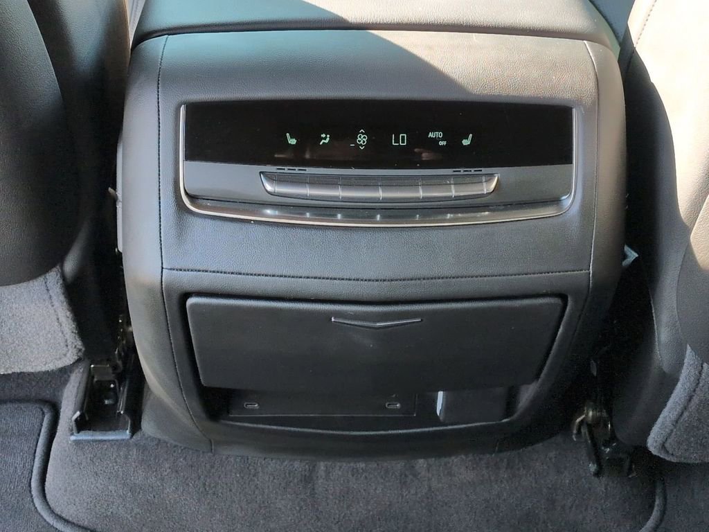 Certified 2025 Cadillac Escalade ESV Premium Luxury image 14