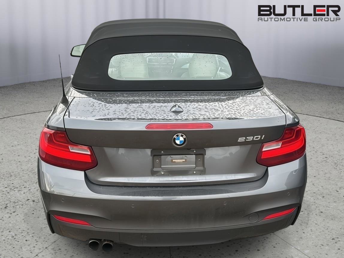 Used 2017 BMW 230i Convertible image 7
