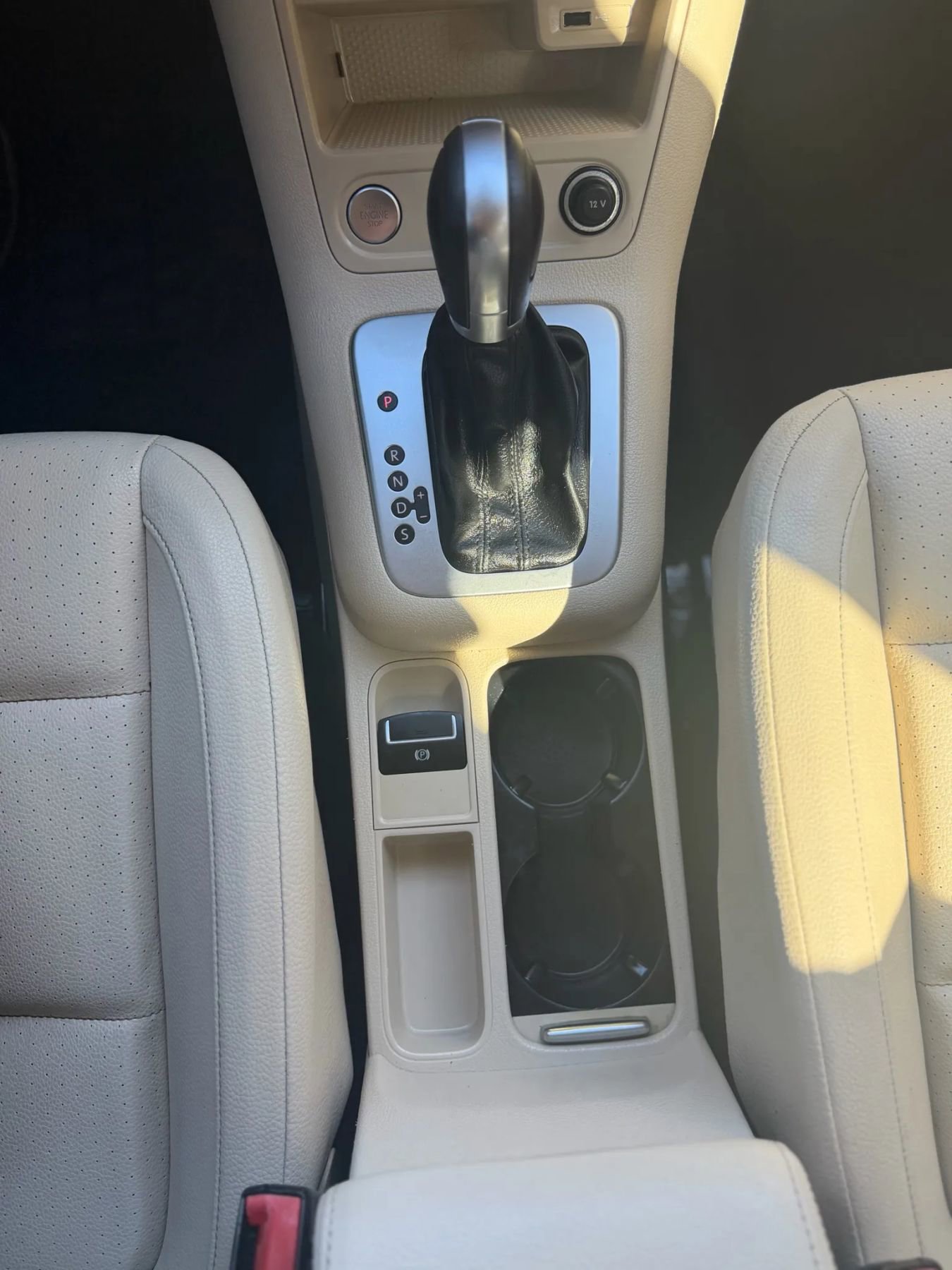 Used 2016 Volkswagen Tiguan S image 26