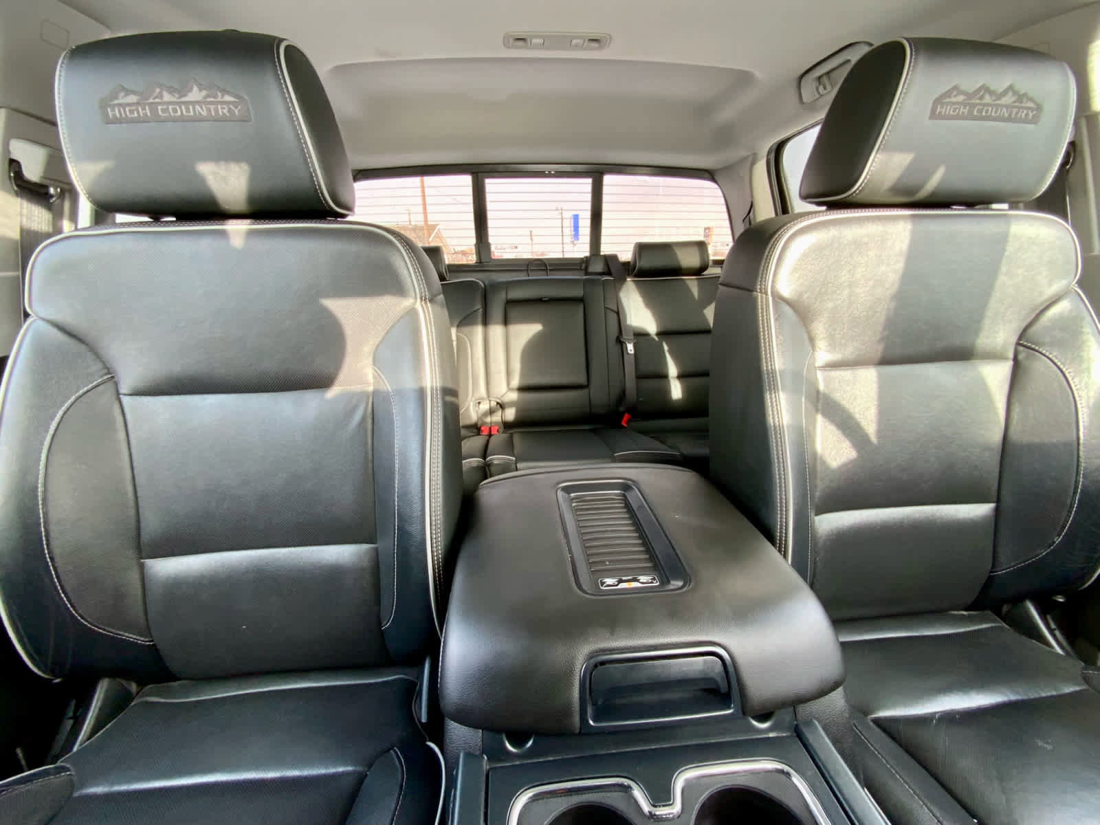 Used 2018 Chevrolet Silverado 1500 High Country image 24