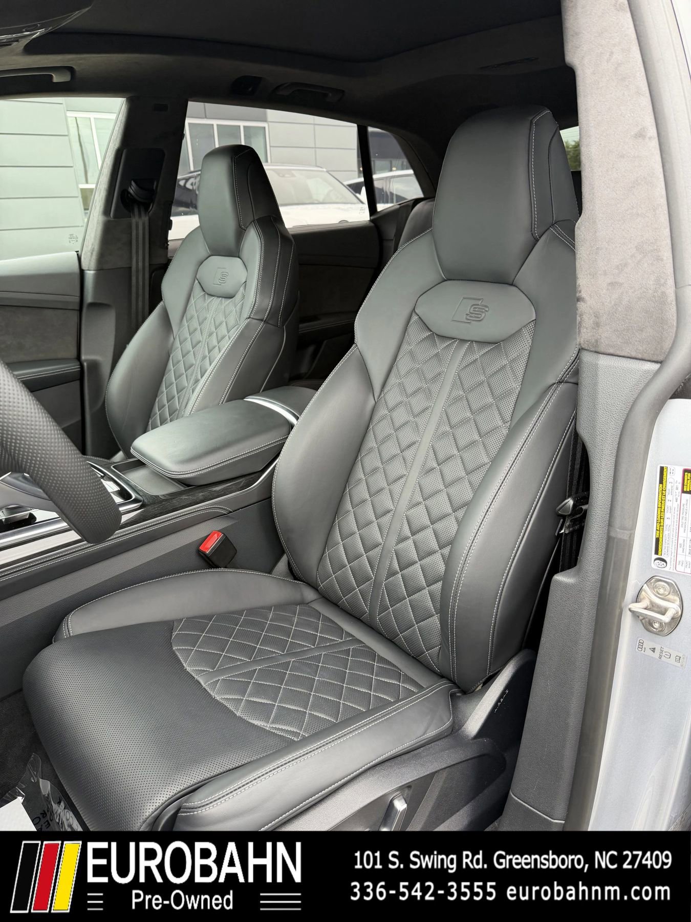 Used 2021 Audi SQ8 Prestige AWD/4WD image 15