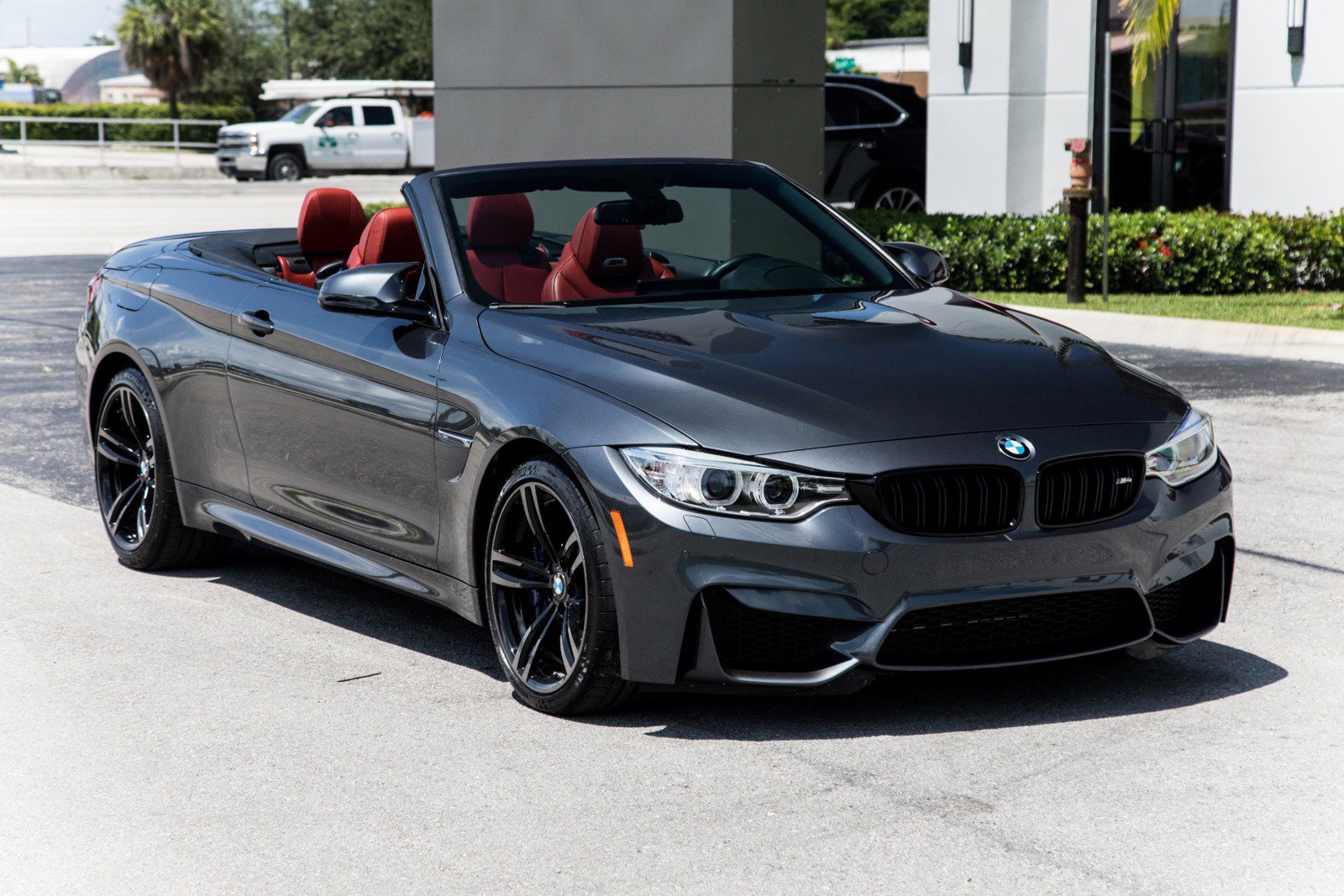 Used 2016 BMW M4 Convertible image 12