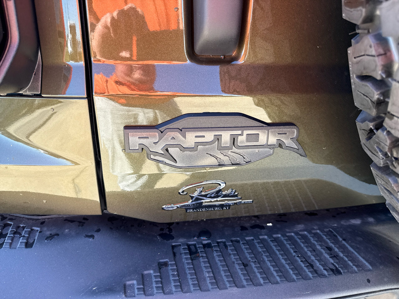 New 2025 Ford Bronco Raptor w/ Interior Carbon Fiber Pack image 16