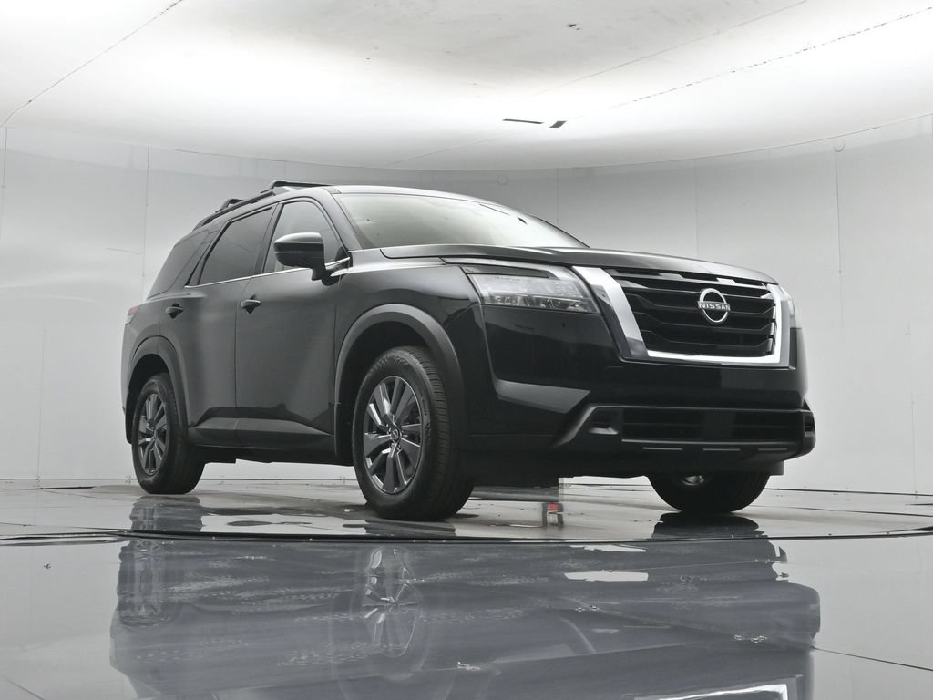 Used 2025 Nissan Pathfinder SV w/ SV Premium Package AWD/4WD image 52