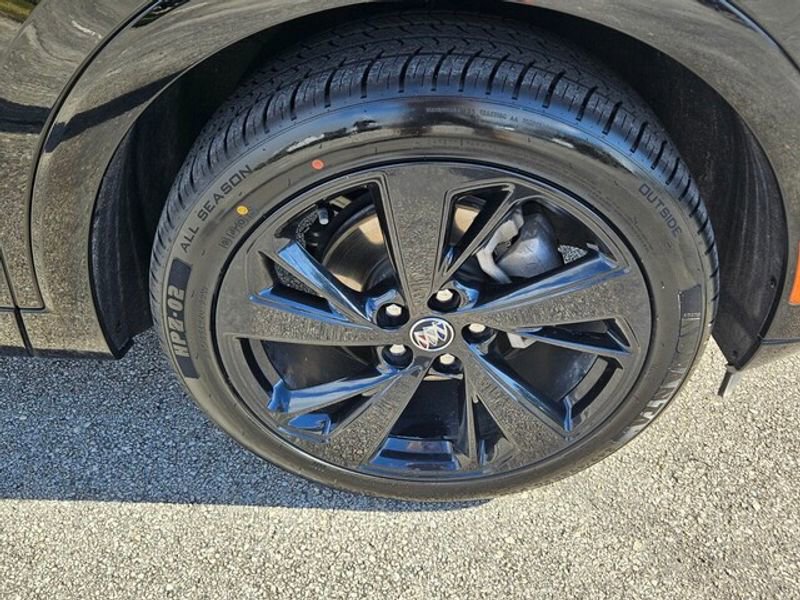 Used 2023 Buick Envision Preferred w/ Sport Touring Package image 15