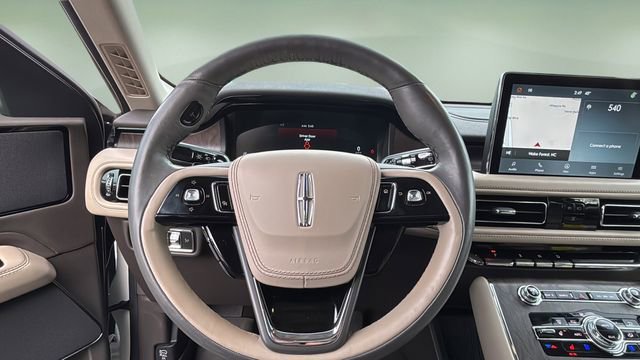 Used 2022 Lincoln Aviator Reserve w/ Equipment Group 201A image 11
